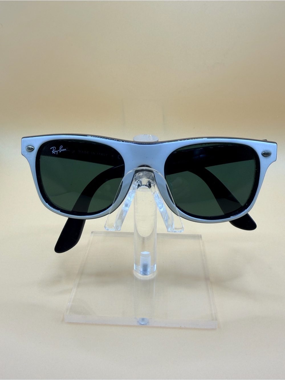 Ray-Ban Junior Wayfarer Sunglasses